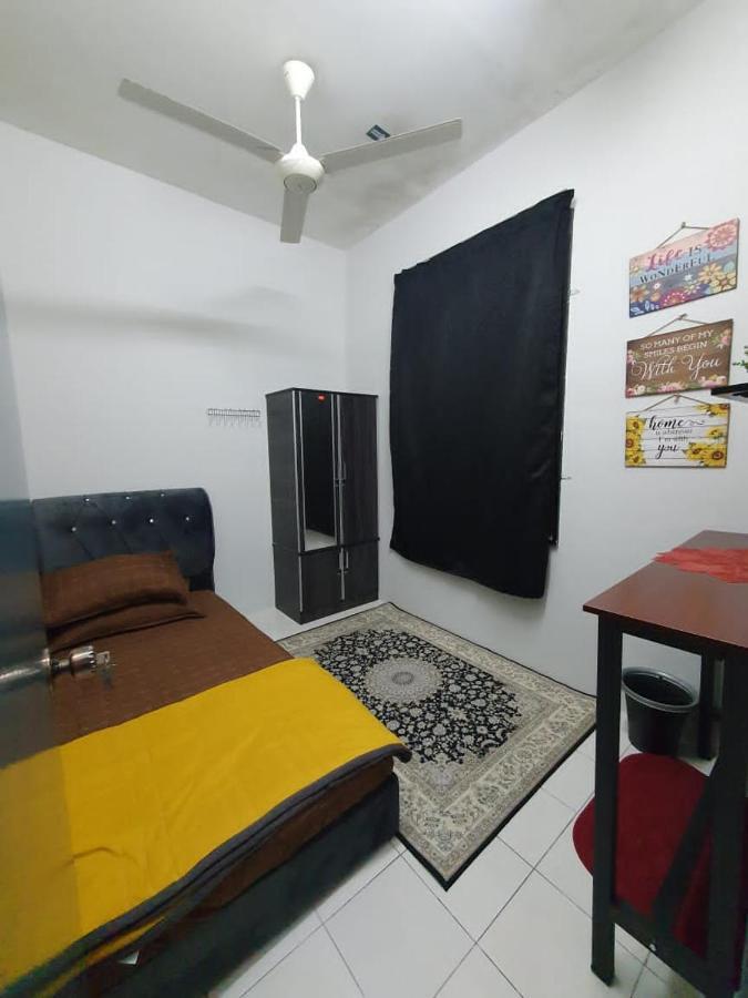 Linda Homestay Wangsa Mewangi Gua Musang Bagian luar foto