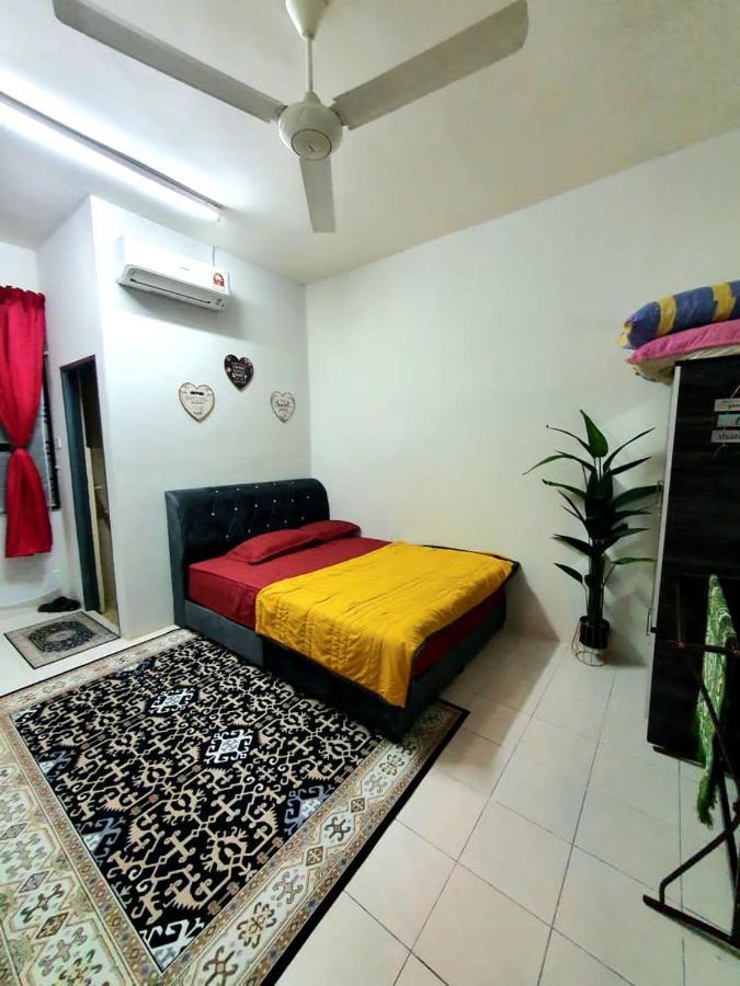 Linda Homestay Wangsa Mewangi Gua Musang Bagian luar foto